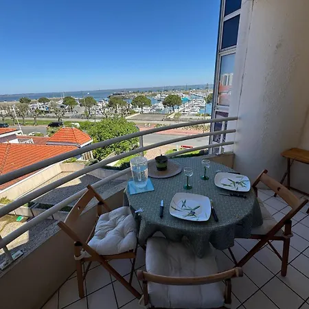 2 Bedroom Apartment, Beautiful View * Arcachon