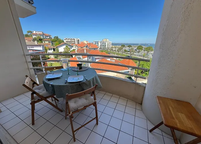 T2 Très Belle Vue Bassin Avec Balcon 100 M