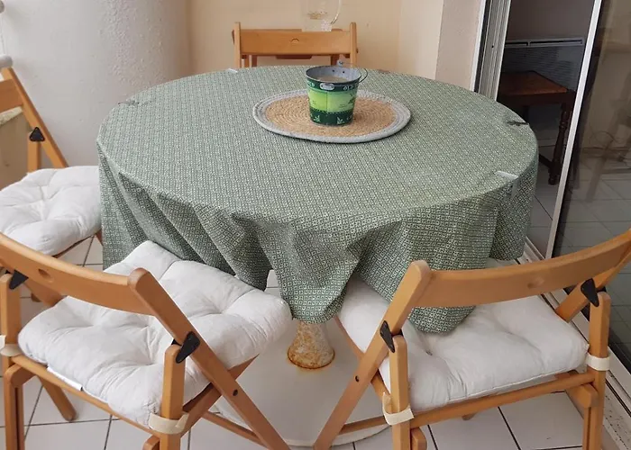 T2 Très Belle Vue Bassin Avec Balcon 100 M Appartement *