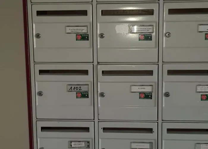 Appartement T2 Très Belle Vue Bassin Avec Balcon 100 M